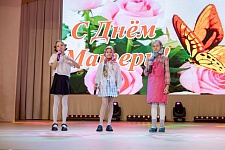 День Матери 2025